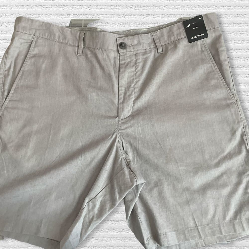 NWOT Nordstrom Men’s Linen Slim Fit Bermuda - Size 40w - Grey